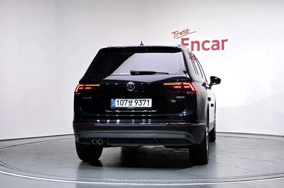 Volkswagen Tiguan 2.0 TDI 4Motion Prestige — пробег 87 663 км — фото 4 из 5