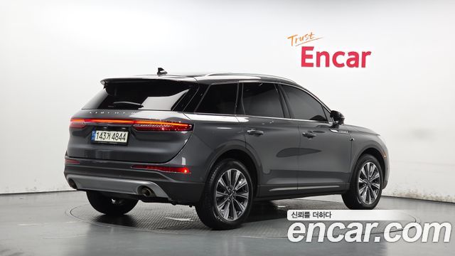 Lincoln Corsair 2.0 Reserve AWD — пробег 77 330 км — фото 2 из 5