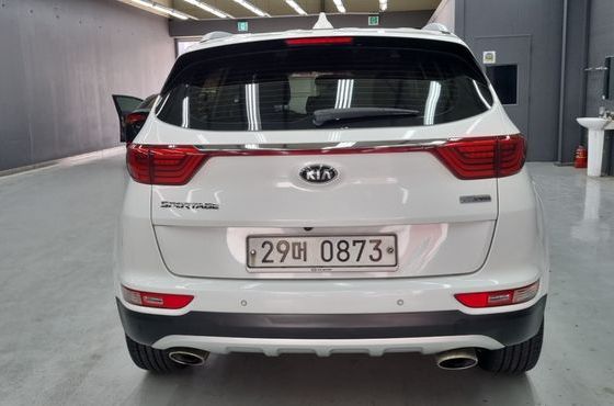 Kia Sportage Diesel 2WD Prestige — пробег 144 000 км — фото 2 из 5