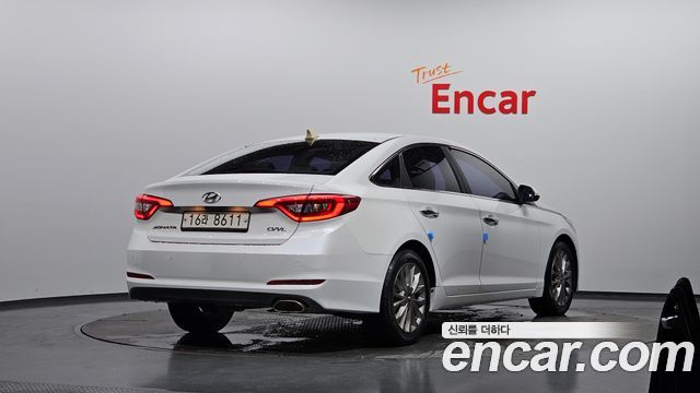 Hyundai Sonata 2.0 Smart — пробег 92 765 км — фото 2 из 5