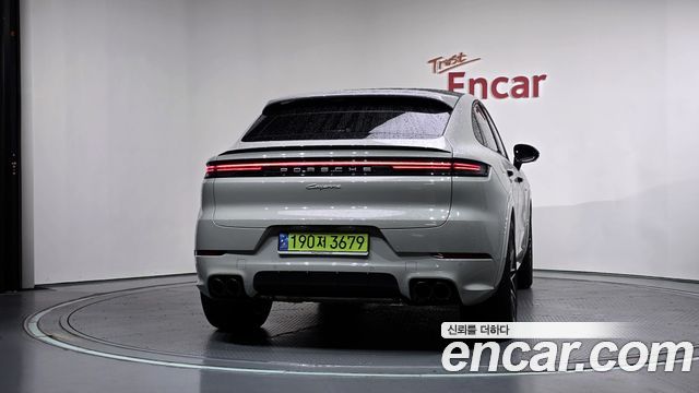 Porsche Cayenne 3.0 E-Hybrid Coupe — пробег 15 975 км — фото 4 из 5