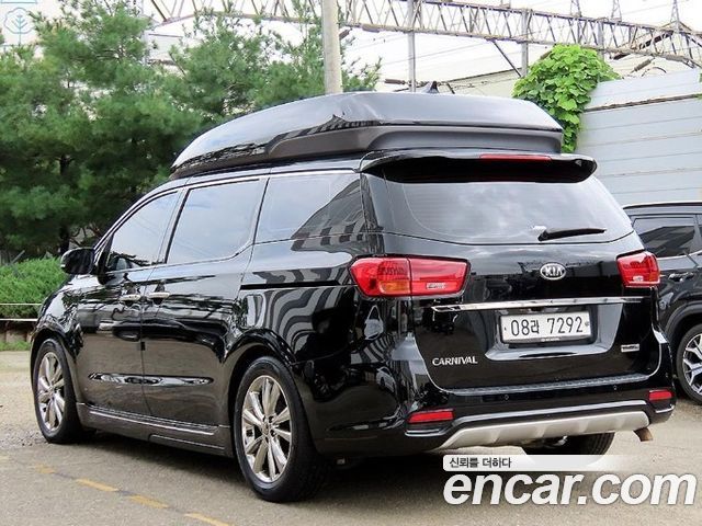 Kia Carnival из Кореи Encar