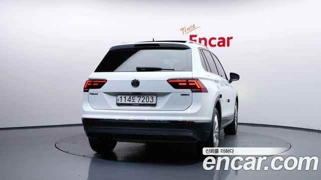 Volkswagen Tiguan 2.0 TDI 4Motion Prestige — пробег 100 311 км — фото 4 из 5
