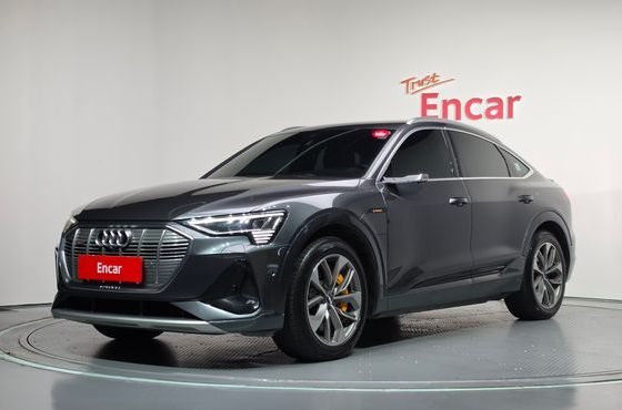 Audi e-tron 55 Quattro Sportback — пробег 86 304 км — фото 1 из 5