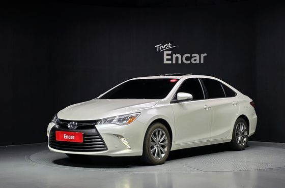 Toyota Camry 2.5 XLE — пробег 23 640 км — фото 1 из 5
