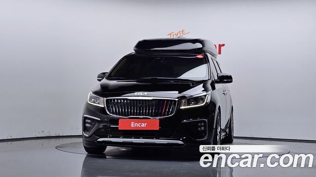 Kia Carnival 7-Seater Hi-Limousine President — пробег 70 961 км — фото 3 из 5