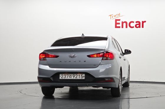 Hyundai AVANTE 1.6 Smart — пробег 59 867 км — фото 4 из 5