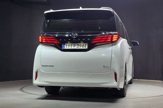 Toyota Alphard 2.5 HEV Executive AWD — пробег 19 210 км — фото 4 из 5