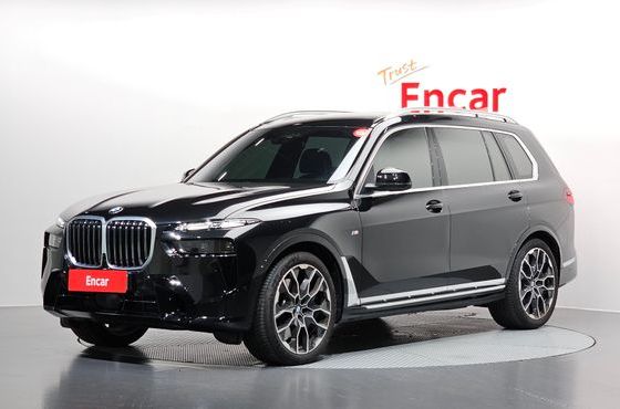 BMW X7 xDrive 40i M Sport 6STR — пробег 5 822 км — фото 1 из 5