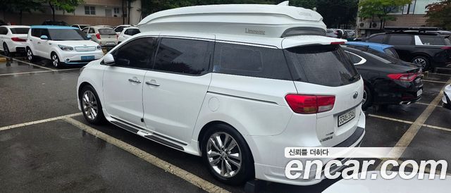 Kia Carnival Gasoline 9-seater Noblesse — пробег 156 300 км — фото 4 из 5