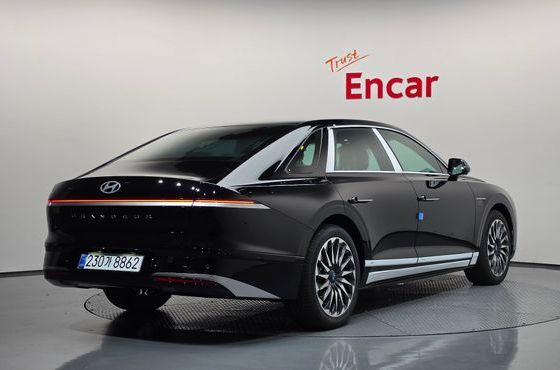Hyundai Grandeur Caligraphy — пробег 13 км — фото 2 из 5