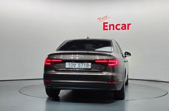 Audi A4 30 TDI — пробег 95 012 км — фото 4 из 5