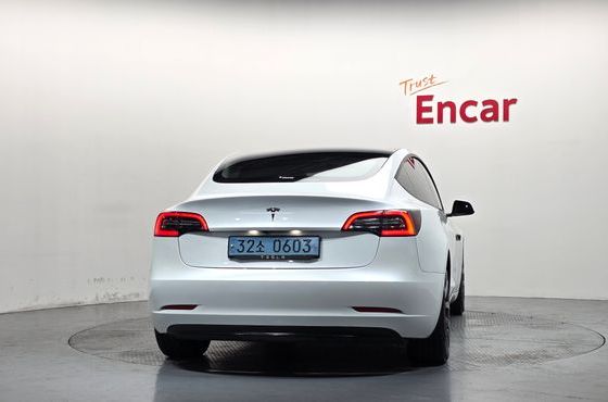 Tesla Model 3 Standard Range Plue RWD — пробег 101 100 км — фото 4 из 5