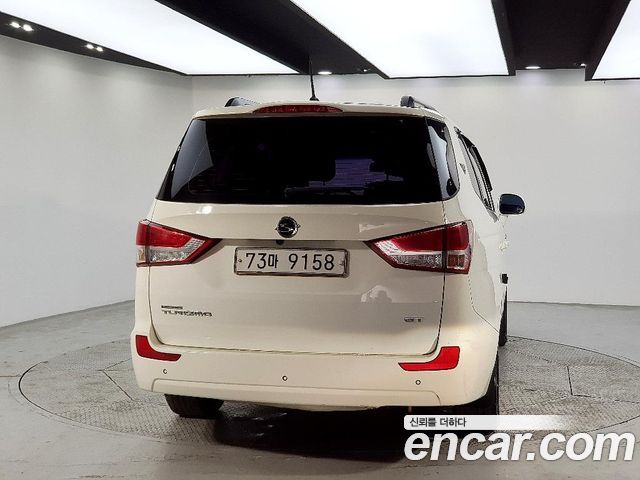 Ssangyong KORANDO 4WD GT 11-seater — пробег 230 879 км — фото 3 из 5