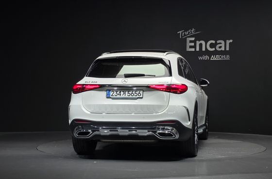 Mercedes-Benz GLC-Class GLC300 4MATIC AMG Line — пробег 55 723 км — фото 4 из 5