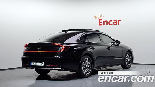 Hyundai Sonata Premium Plus — пробег 113 975 км — фото 2 из 5