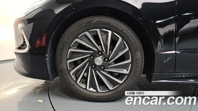 Hyundai Sonata Premium Plus — пробег 113 975 км — фото 5 из 5