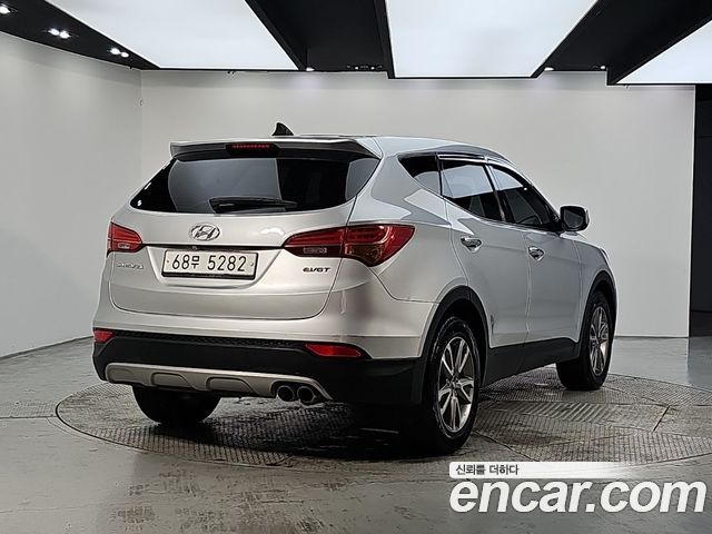 Hyundai Santafe Diesel(e-VGT) 2.0 2WD Morden — пробег 265 000 км — фото 3 из 5