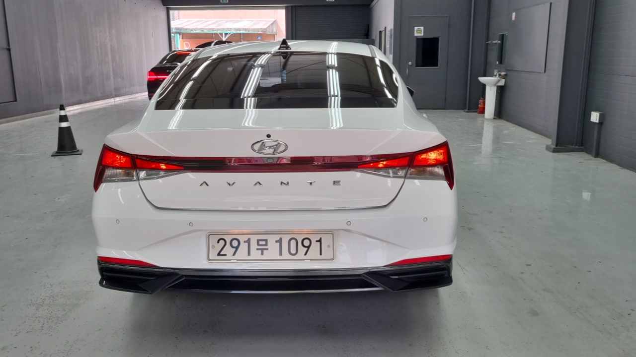 Hyundai AVANTE 1.6 Modern — пробег 80 067 км — фото 4 из 5