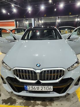 BMW 5-Series 520i M Sport — пробег 44 000 км — фото 1 из 5