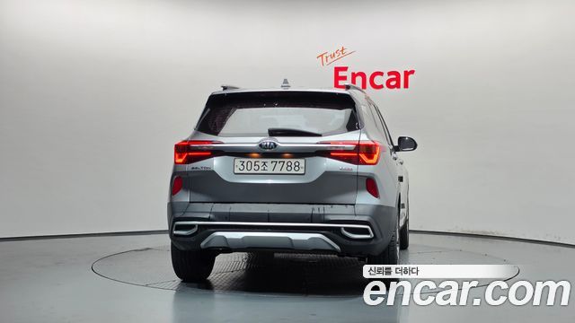 Kia Seltos из Кореи Encar