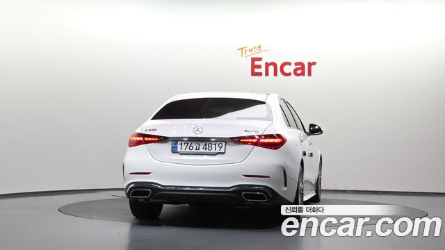 Mercedes-Benz C-Class C300 4MATIC AMG Line — пробег 61 893 км — фото 4 из 5