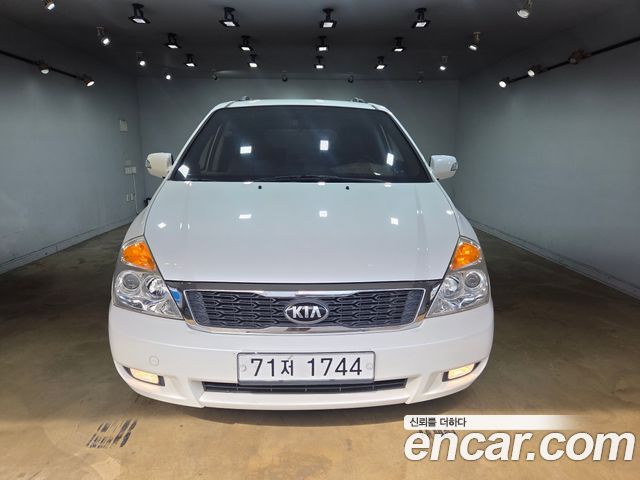 Kia Carnival Grand Carnival GLX Premium — пробег 116 600 км — фото 3 из 5