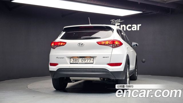 Hyundai Tucson Diesel 1.7 2WD Style — пробег 79 742 км — фото 4 из 5
