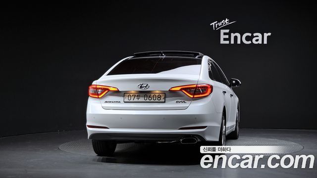 Hyundai Sonata 2.0 Premium — пробег 121 415 км — фото 4 из 5