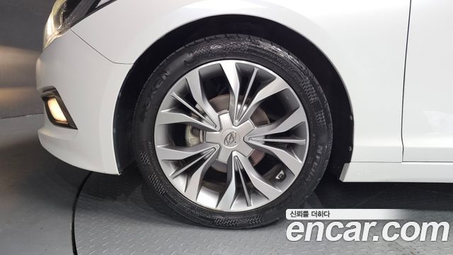 Hyundai Sonata 2.0 Premium — пробег 121 415 км — фото 5 из 5