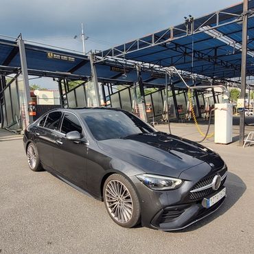 Mercedes-Benz C-Class C300 4MATIC AMG Line — пробег 68 000 км — фото 2 из 5