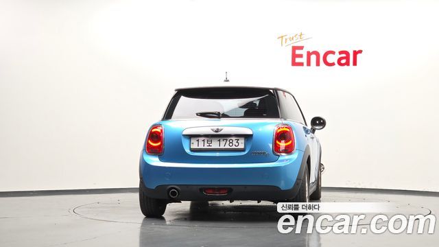 Mini Cooper Mid 3rd — пробег 146 297 км — фото 4 из 5
