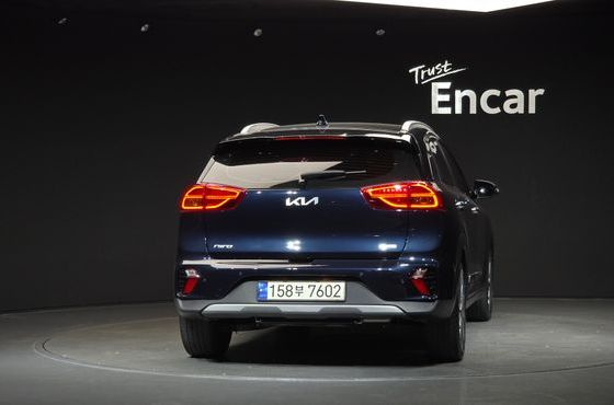 Kia Niro 1.6 HEV Signature — пробег 38 172 км — фото 4 из 5