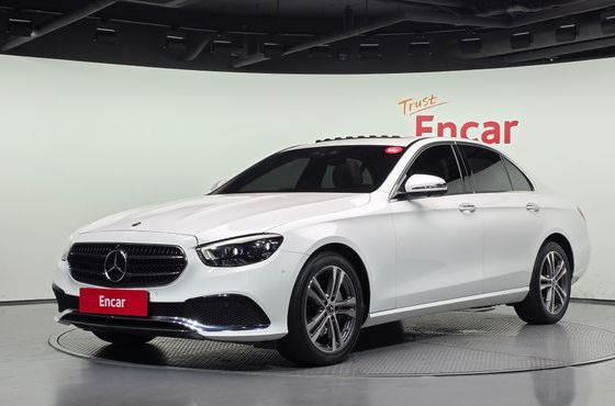 Mercedes-Benz E-Class E350 4MATIC Avantgarde — пробег 68 027 км — фото 1 из 5