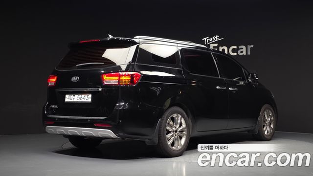 Kia Carnival из Кореи Encar