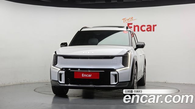 Kia EV9 Long Range 4WD GT Line — пробег 749 км — фото 3 из 5