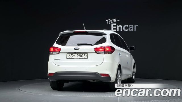 Kia Carens из Кореи Encar