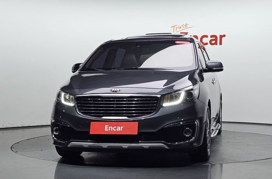Kia Carnival 7-seater Limousine President — пробег 184 426 км — фото 3 из 5