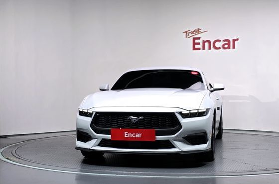 Ford Mustang 2.3 EcoBoost Premium Coupe — пробег 16 732 км — фото 3 из 5