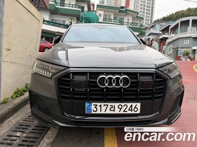 Audi Q7 55 TFSI Quattro Premium — пробег 54 000 км — фото 1 из 5