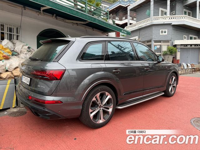 Audi Q7 55 TFSI Quattro Premium — пробег 54 000 км — фото 4 из 5