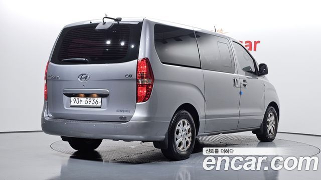 Hyundai Starex 5-Seater VAN CVX Premium — пробег 209 058 км — фото 2 из 5