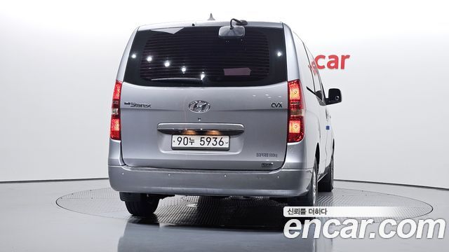 Hyundai Starex 5-Seater VAN CVX Premium — пробег 209 058 км — фото 4 из 5