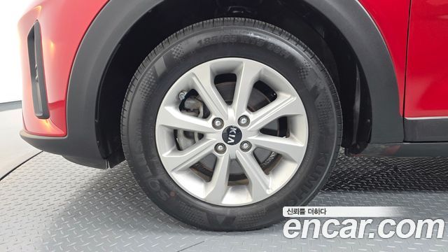 Kia Stonic из Кореи Encar