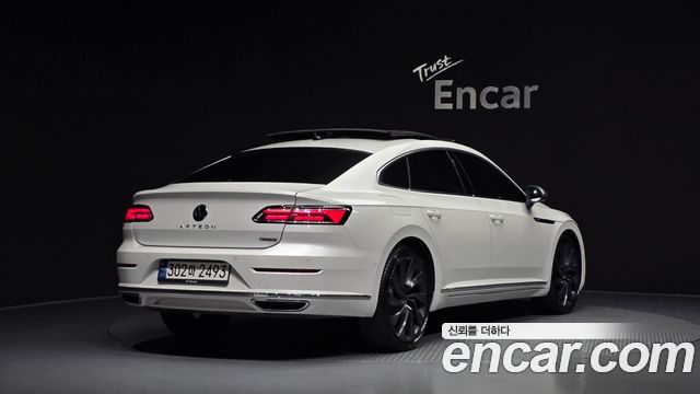 Volkswagen Arteon 2.0 TDI Presige 4Motion — пробег 45 288 км — фото 2 из 5