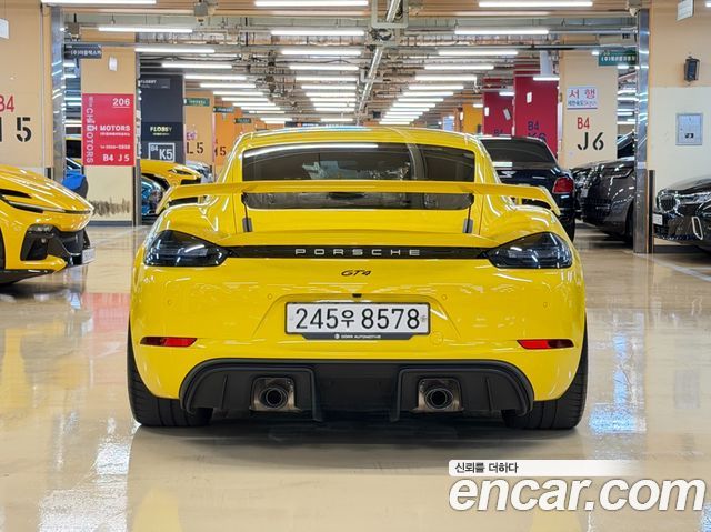 Porsche 718 4.0 GT4 — пробег 5 200 км — фото 4 из 5