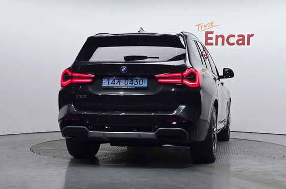 BMW iX3 M Sports — пробег 18 909 км — фото 4 из 5