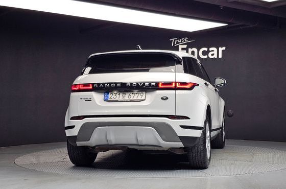 Land Rover Range Rover Evoque D150 S — пробег 92 980 км — фото 4 из 5