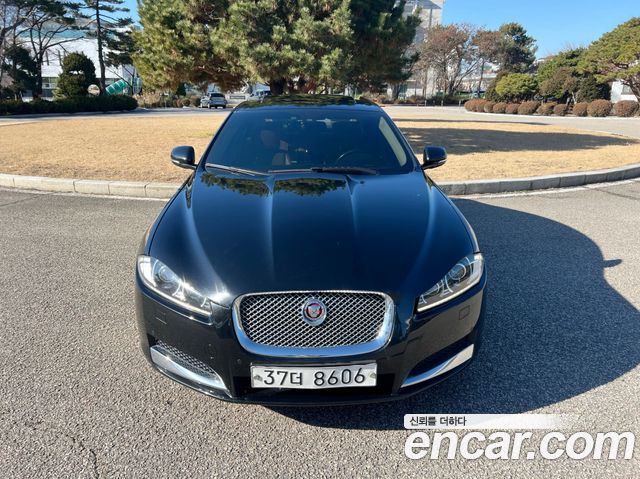 Jaguar XF 2.2D Luxury X250 — пробег 182 000 км — фото 1 из 5