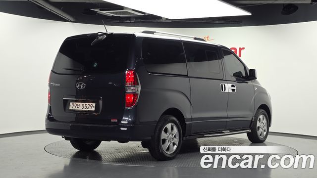 Hyundai Starex 4WD 11-Seater Wagon Smart — пробег 46 009 км — фото 2 из 5